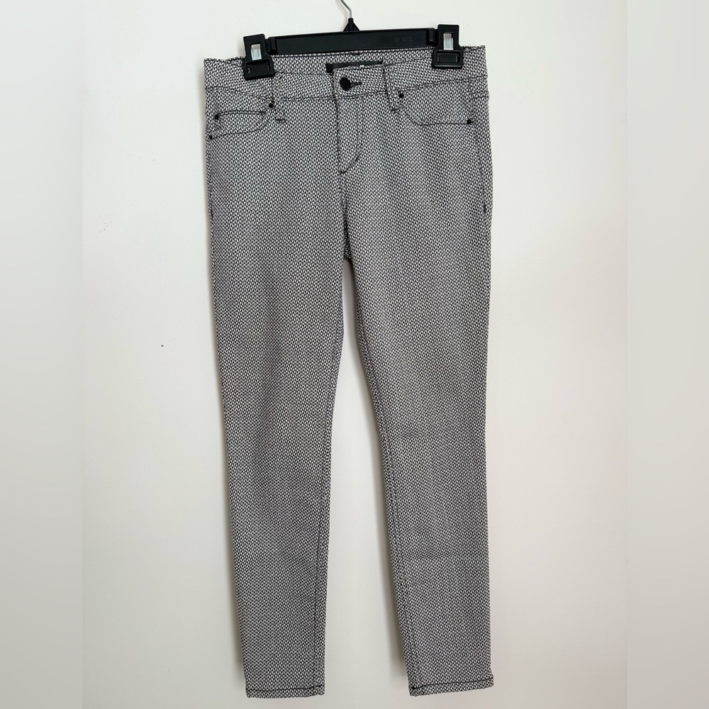 Joe's Jeans Black & White Diamond Print Pants Size 4 WAIST:27